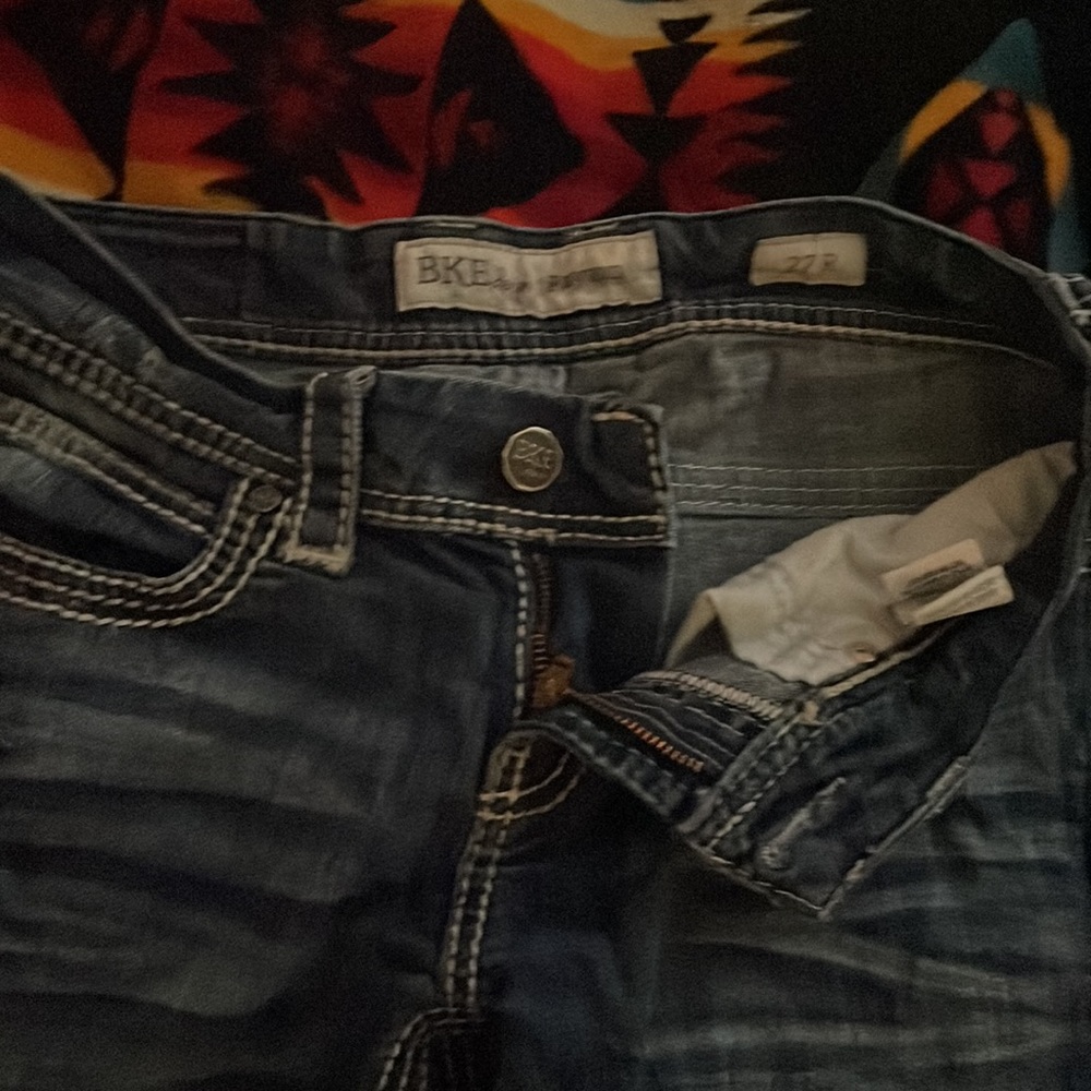 Low rise jeans - Picture 2 of 3